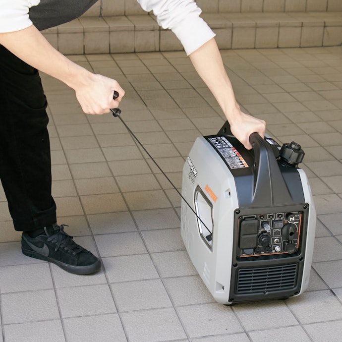 起動が簡単で扱いやすい。給電方法の豊富さも魅力