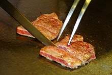 食事の形式や名物料理など「食」で選ぶ方法も