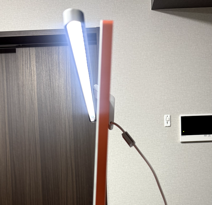 自動でライトが点くのも便利。でもたまにびっくりする