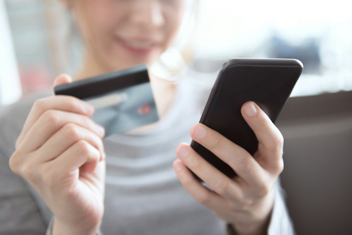 女性の月額料金の安さ
