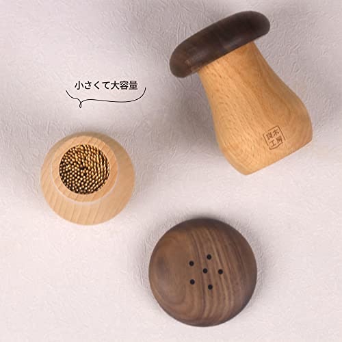 容量は使用頻度に合わせて。一般的には100~150本程度入るものがベター