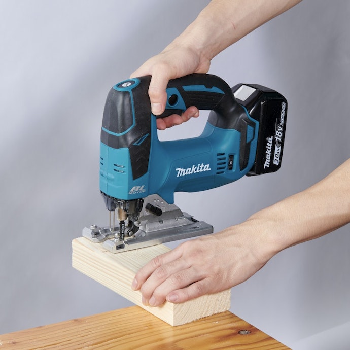 マキタ 充電式ジグソー JV182DZKをレビュー!クチコミ・評判をもとに マキタ 充電式ジグソー JV182DZKをレビュー!クチコミ・評判をもとに