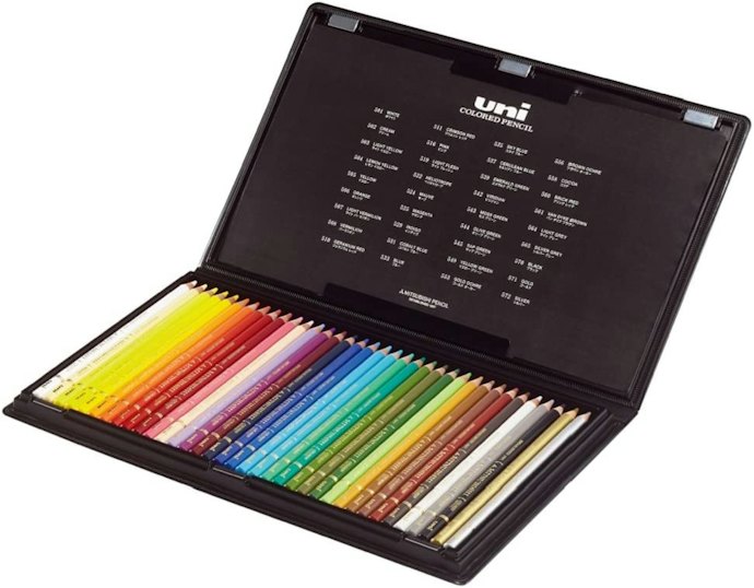 大人の塗り絵を楽しみたい人には36色入りがうってつけ