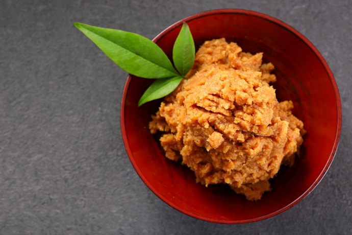 粗ずりの味噌なら食感が楽しめる