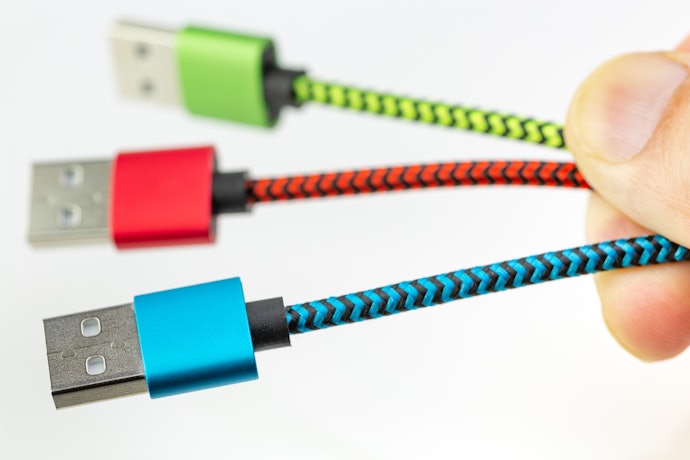 電動シェイカーを選ぶなら電源もチェック