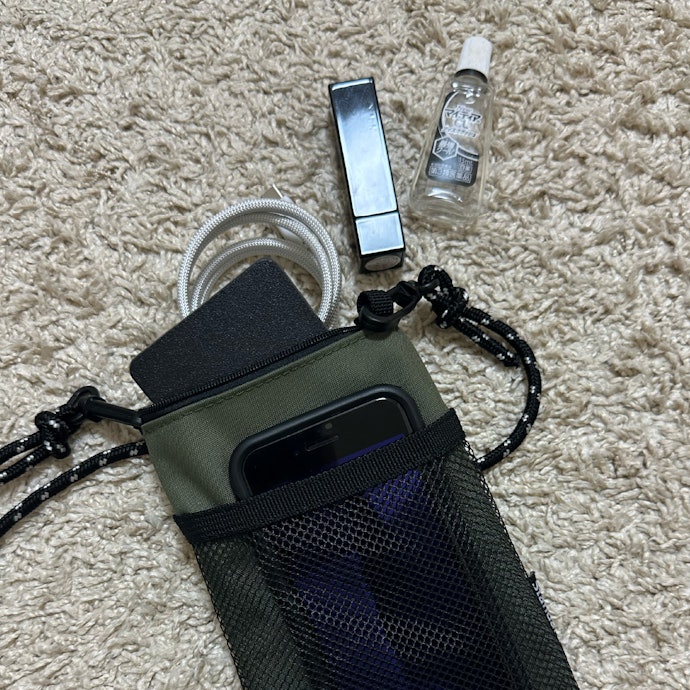 スマホショルダーは可もなく不可もなく。安さを重視するならアリ!