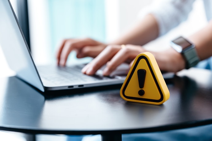 会社に転職サイトを利用していることがバレないよう対策する