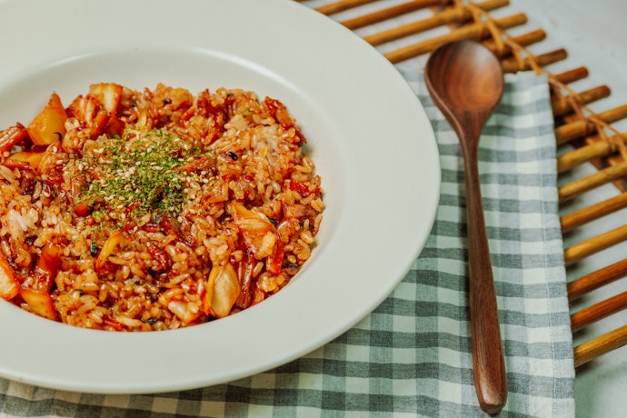 パンチのある辛味を楽しむならキムチチャーハンがマッチ
