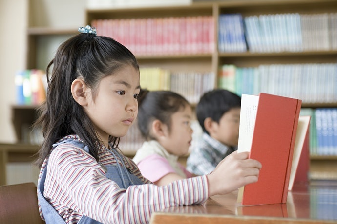 読書が苦手なら、より読みやすい本を選んであげる