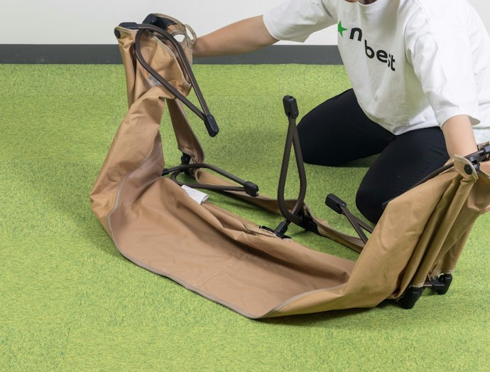 組み立てやすさを重視するなら、折りたたみ式のものを