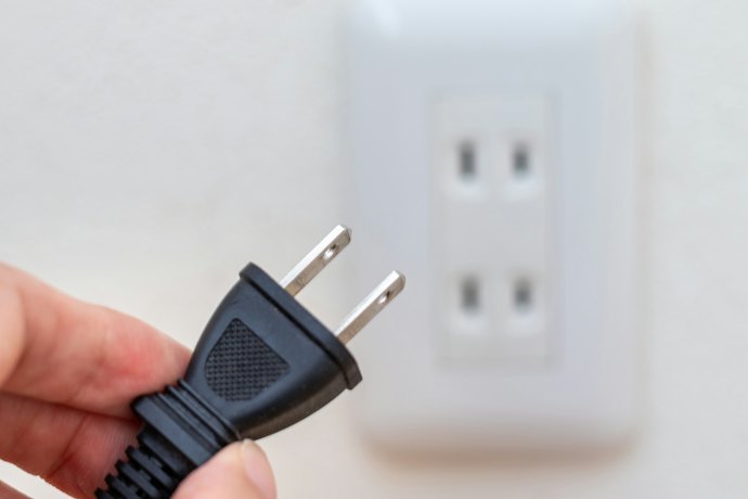 使っていない家電の主電源を切る