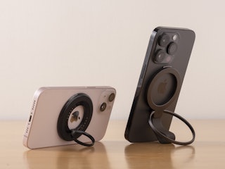 スマホの立てやすさ