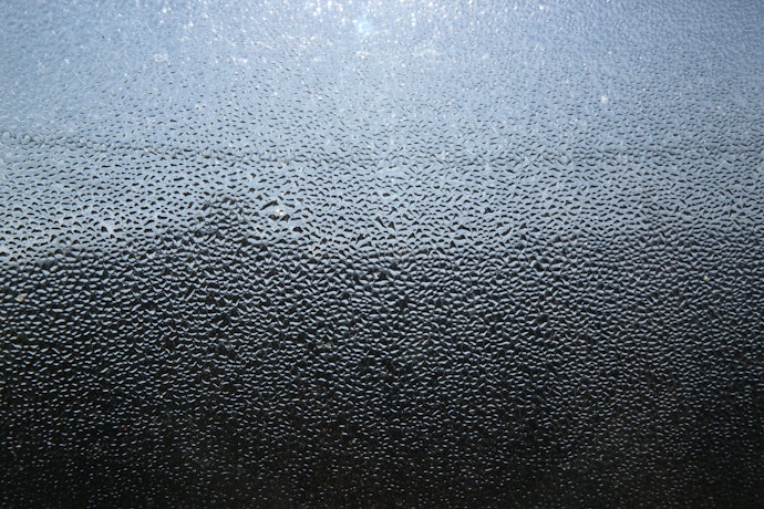 貼りたい浴室の窓に使える?対応するガラス面の種類をチェック
