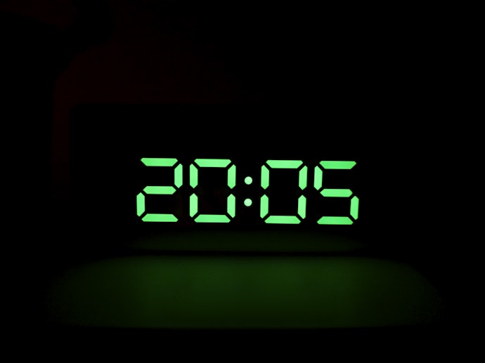 当日に解約手続きができるのは20時まで