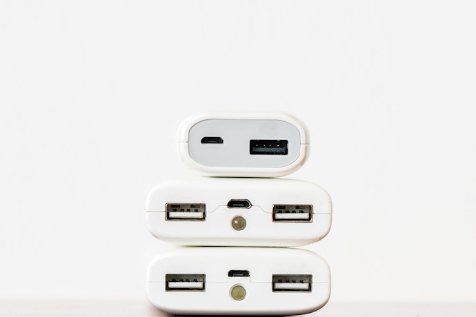 モバイルバッテリー経由だと電気代は変わる?