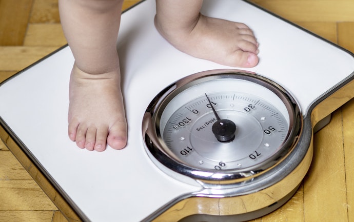転倒リスクを避けたい高齢者や小さな子どもが使うなら、滑り止め付きがベター
