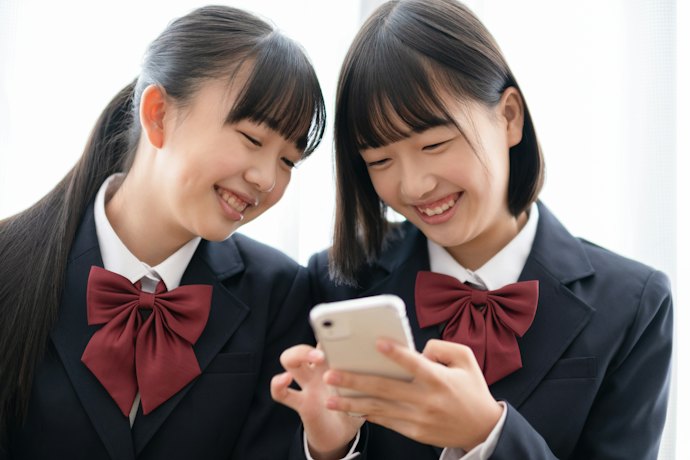 未成年・法人はauオンラインショップで購入できる?