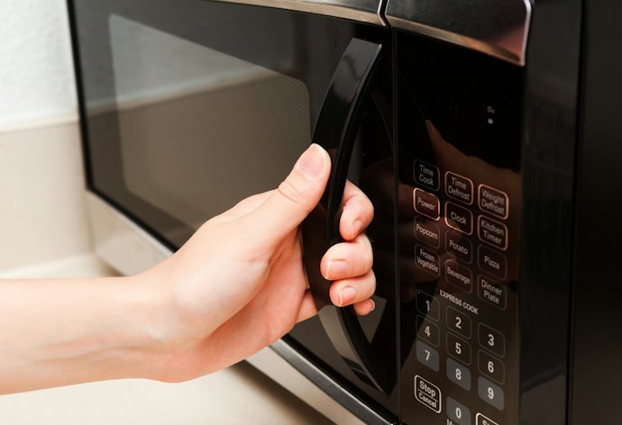 使い勝手を重視するなら電子レンジ・食洗機が使えるものを