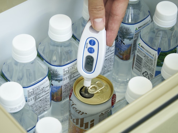 冷却性能は物足りない。飲食物を冷やすには時間がかかる