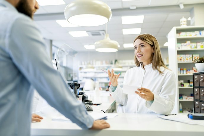 調剤薬局やドラッグストア|転職回数には寛容。3~4回なら問題なし