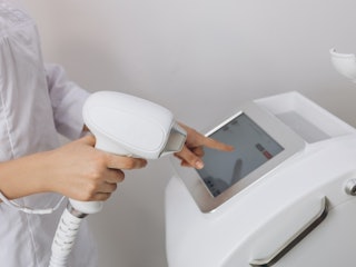 レーザーの種類数
