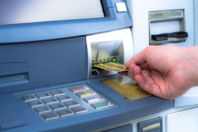 クレジットカードのキャッシング枠を利用する