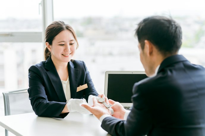 LINEポケットマネーの保証会社はどこ?