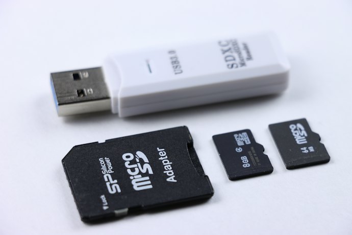 PCを使わずにUSBメモリやSDカードから印刷したいなら、ダイレクト印刷機能付きが便利