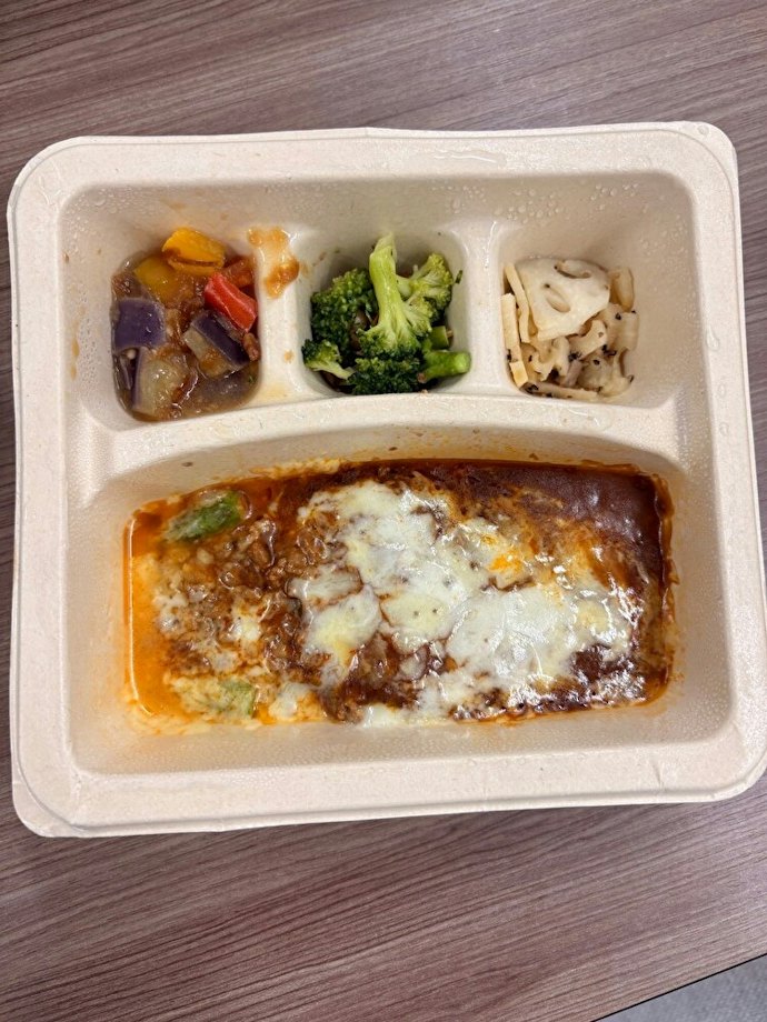 【とろけるポテトミートグラタン】手軽にガッツリ満足感!副菜まで抜かりなしの濃厚グラタン