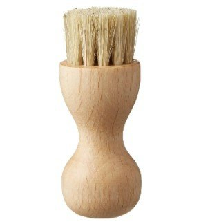 小さめサイズはクリームを塗るときや細かい部分の手入れに