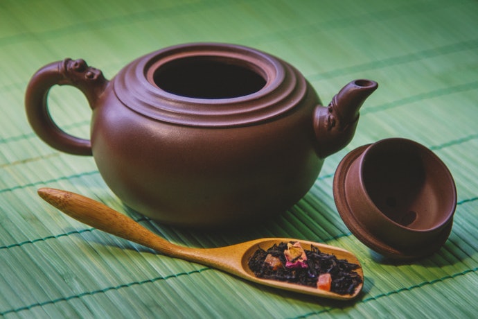 陶器:まろやかで口当たりのよい紅茶を飲みたい人におすすめ