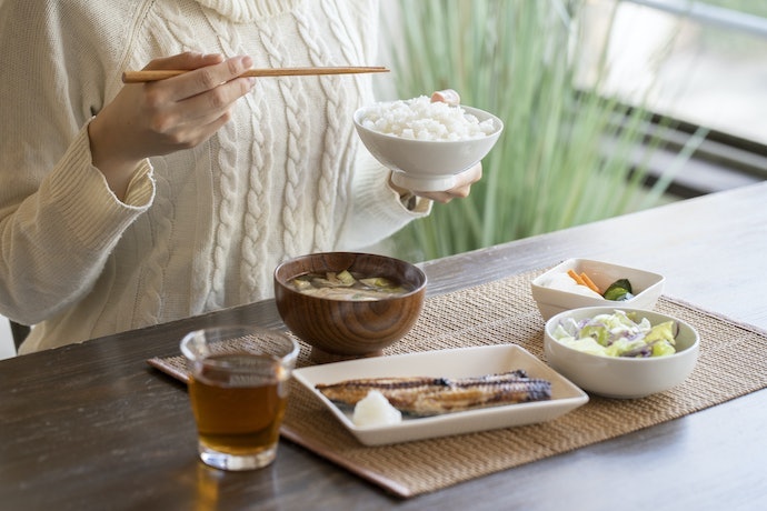 食事が偏りがちな人は、健康に欠かせないビタミンA・B1・B6に注目