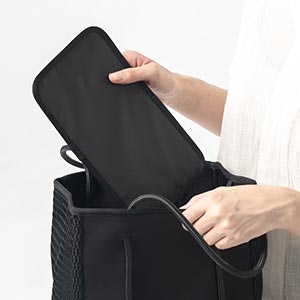 底板付き:型崩れしにくく自立するものを求める人は要チェック