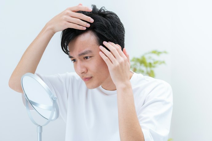 男性で髪の健康が気になるなら、ノコギリヤシや亜鉛をチェック