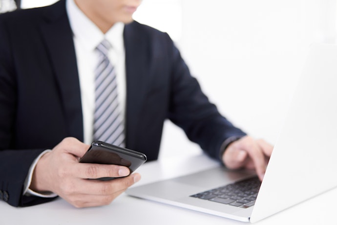 個人から法人へ名義変更する場合