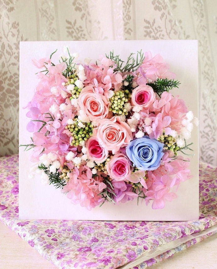 華やかな花でお祝いしたいならプリザーブドフラワーがうってつけ