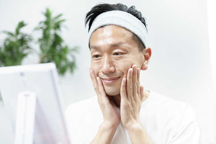 男性のスキンケアには、アフターシェーブにも使えるメンズ用が便利