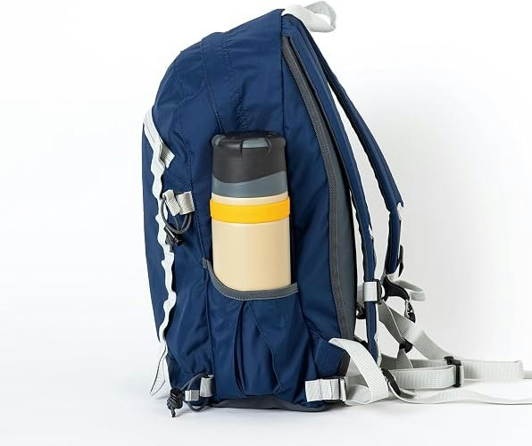 登山・ハイキングなら、荷物を取り出しやすいポケットに注目