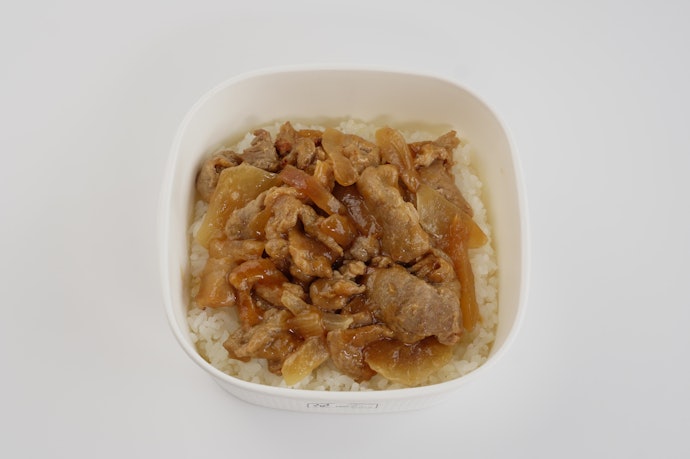 甘辛タレでご飯がガンガン進む生姜焼き丼