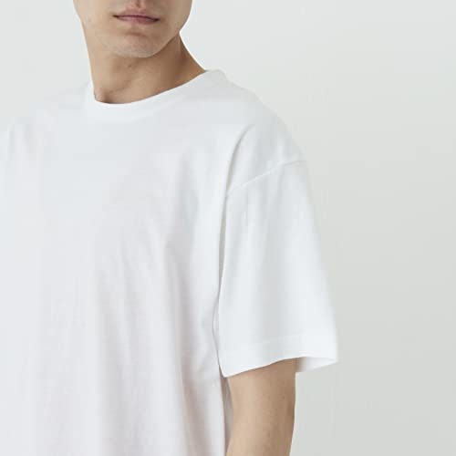 暑い季節に快適に着たいなら、半袖Tシャツをチェック