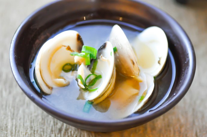 潮仕立て:魚介だしが生み出す濃厚な旨味を堪能する