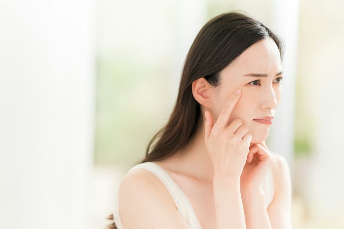 シミを防ぎたいなら、美白有効成分配合を