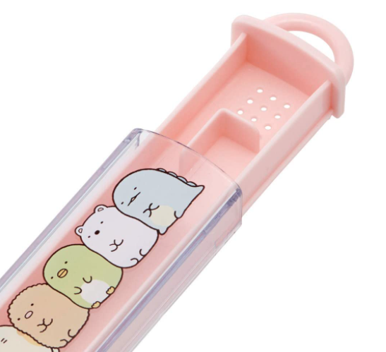 小さい子どもには開閉しやすいスライド式やはめ込み式がおすすめ