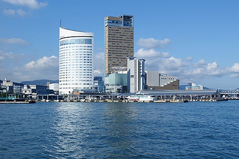 サンポート高松エリアで瀬戸内海の景観や港町の散策を楽しもう