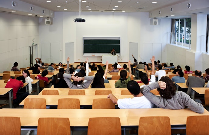 授業を受けている感覚で学ぶなら会話形式もアリ