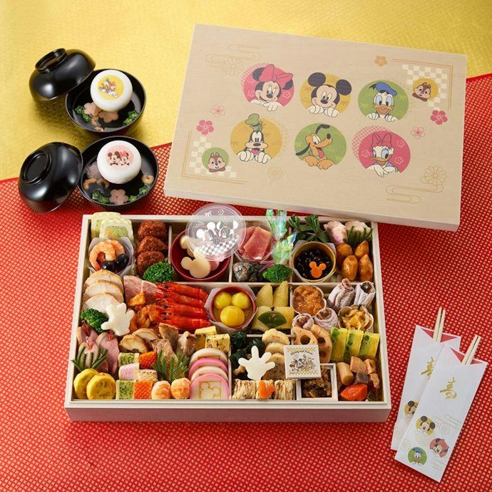 かわいいもの・高級感のあるもので選べるディズニー。セットの限定グッズも人気要素