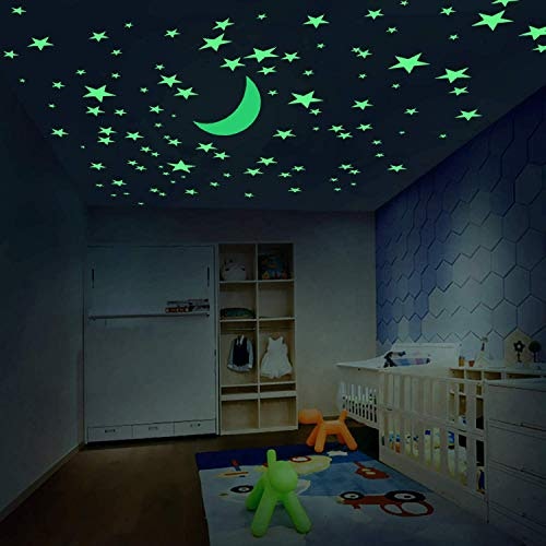 子どもに寝る時間を楽しんでほしいなら、夜に光る蓄光タイプがもってこい