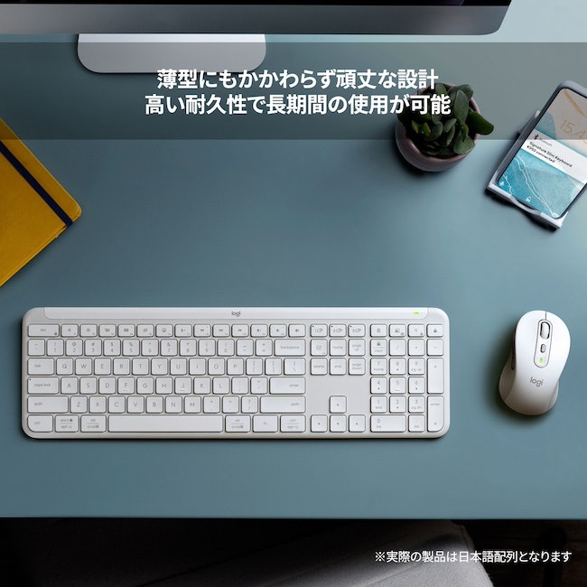 キーキャップは平坦なデザイン。適度な反発感で、軽い力でタイピングできた