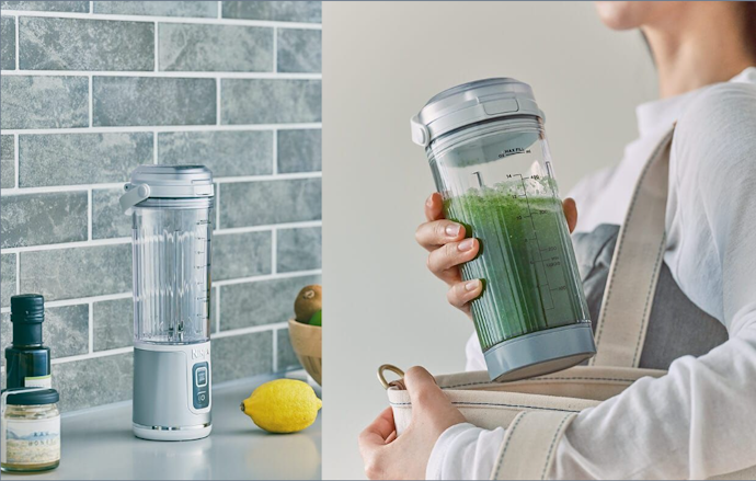 持ち運びしたい人は軽量なプラスチック製を。耐久性重視ならガラスもあり