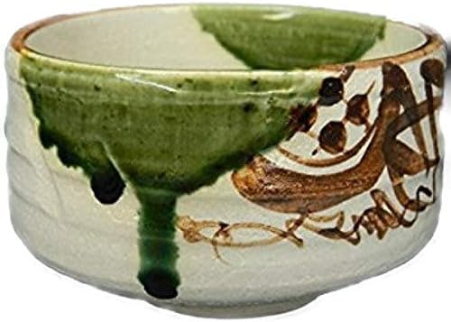 織部焼:デザイン性の高い抹茶碗が欲しい人はチェック